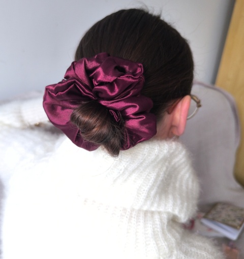 Bordowa scrunchies Alice