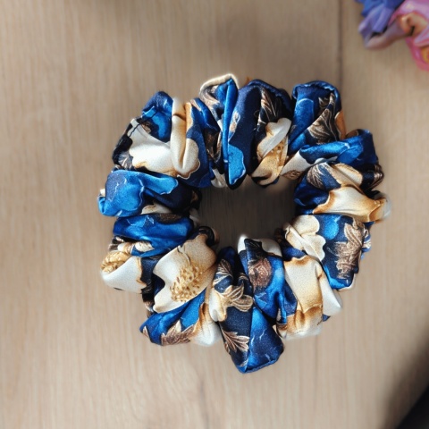Mini Scrunchies Złote kwiaty na granatowym tle