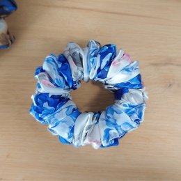 Mini mini scrunchies niebieskości i róże