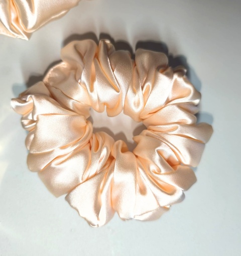 Mini scrunchies z grubszą gumką Konstancja